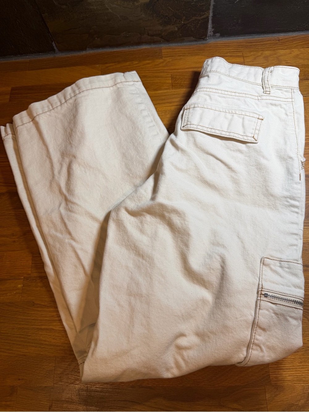PacSun Women's Wide Leg Jeans in Off-White size 25